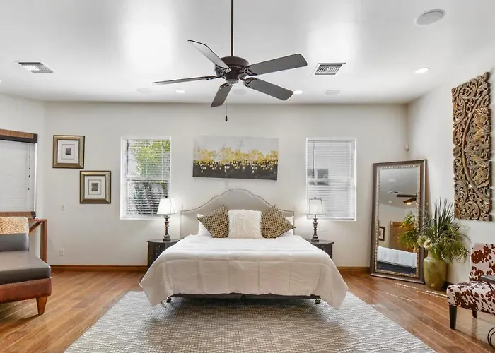 7br On Golf Course With Castita Pool Tennis And Basketball Court