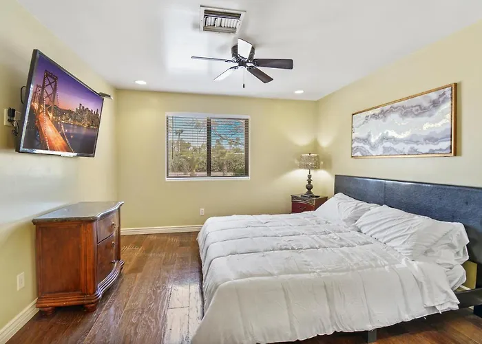 7br On Golf Course With Castita Pool Tennis And Basketball Court